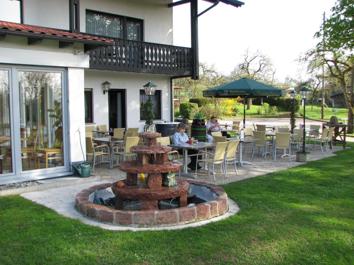 Gasthaus Und Ferienwohnungen "Zum Engel" Waldbrunn (Baden-Wurttemberg) Exterior foto